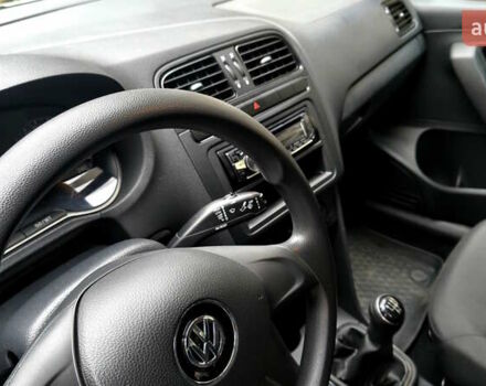 Білий Фольксваген Поло, об'ємом двигуна 1.6 л та пробігом 153 тис. км за 8000 $, фото 14 на Automoto.ua