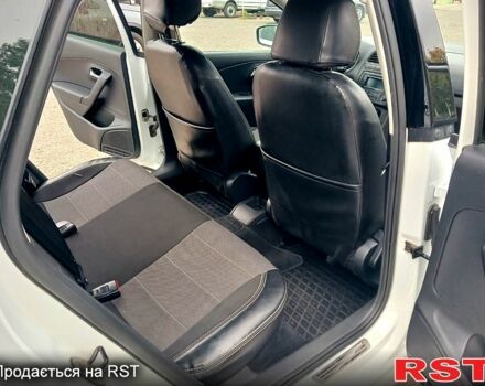 Белый Фольксваген Поло, объемом двигателя 1.6 л и пробегом 163 тыс. км за 8700 $, фото 5 на Automoto.ua