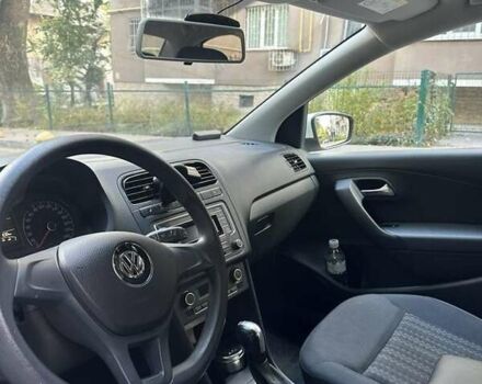 Белый Фольксваген Поло, объемом двигателя 1.4 л и пробегом 99 тыс. км за 10000 $, фото 6 на Automoto.ua