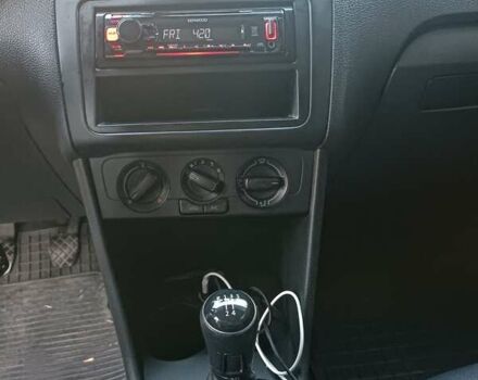 Белый Фольксваген Поло, объемом двигателя 1.6 л и пробегом 196 тыс. км за 9000 $, фото 14 на Automoto.ua