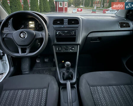 Белый Фольксваген Поло, объемом двигателя 1.6 л и пробегом 80 тыс. км за 9299 $, фото 20 на Automoto.ua