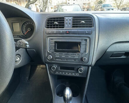 Белый Фольксваген Поло, объемом двигателя 1.4 л и пробегом 99 тыс. км за 9900 $, фото 8 на Automoto.ua