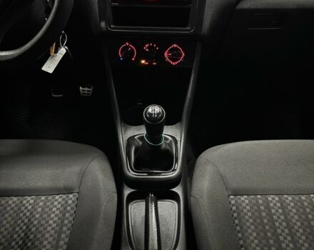 Білий Фольксваген Поло, об'ємом двигуна 1.6 л та пробігом 139 тис. км за 8700 $, фото 14 на Automoto.ua