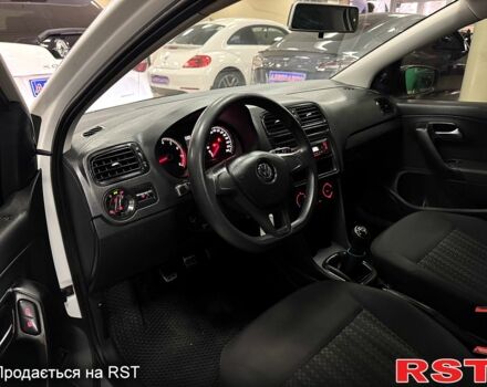 Білий Фольксваген Поло, об'ємом двигуна 1.6 л та пробігом 139 тис. км за 8700 $, фото 10 на Automoto.ua