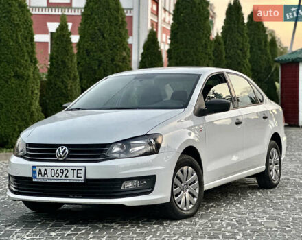 Белый Фольксваген Поло, объемом двигателя 1.6 л и пробегом 80 тыс. км за 9299 $, фото 3 на Automoto.ua
