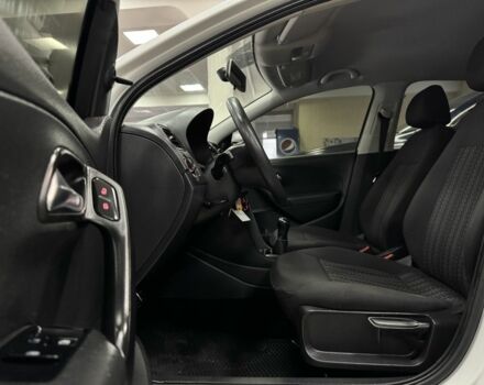 Білий Фольксваген Поло, об'ємом двигуна 1.6 л та пробігом 139 тис. км за 8700 $, фото 11 на Automoto.ua