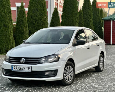 Белый Фольксваген Поло, объемом двигателя 1.6 л и пробегом 80 тыс. км за 9299 $, фото 1 на Automoto.ua