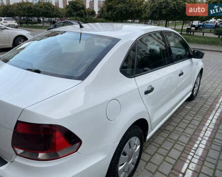 Білий Фольксваген Поло, об'ємом двигуна 1.6 л та пробігом 320 тис. км за 8400 $, фото 4 на Automoto.ua