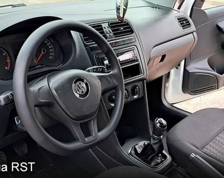 Белый Фольксваген Поло, объемом двигателя 1.6 л и пробегом 73 тыс. км за 9600 $, фото 9 на Automoto.ua