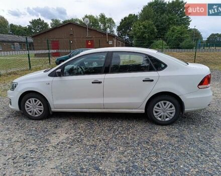 Білий Фольксваген Поло, об'ємом двигуна 1.6 л та пробігом 99 тис. км за 8200 $, фото 3 на Automoto.ua