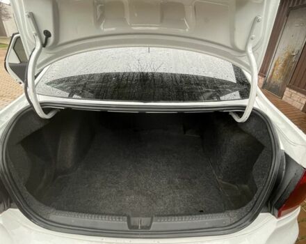 Белый Фольксваген Поло, объемом двигателя 1.6 л и пробегом 236 тыс. км за 6500 $, фото 13 на Automoto.ua