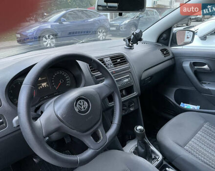 Білий Фольксваген Поло, об'ємом двигуна 1.6 л та пробігом 320 тис. км за 8400 $, фото 8 на Automoto.ua