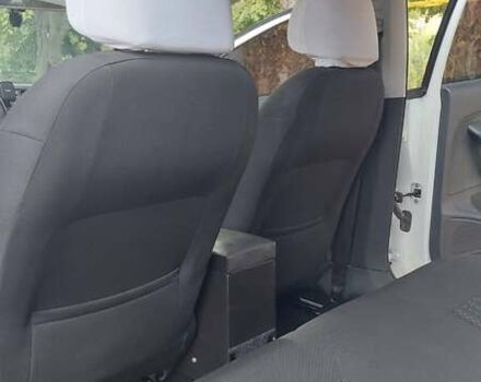 Белый Фольксваген Поло, объемом двигателя 1.6 л и пробегом 213 тыс. км за 8300 $, фото 6 на Automoto.ua