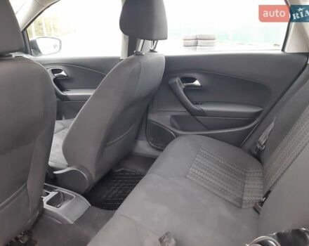 Білий Фольксваген Поло, об'ємом двигуна 1.6 л та пробігом 158 тис. км за 9998 $, фото 2 на Automoto.ua