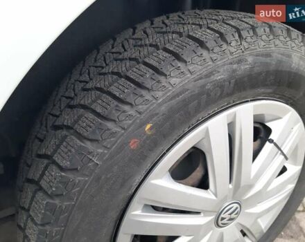 Білий Фольксваген Поло, об'ємом двигуна 1.6 л та пробігом 158 тис. км за 9998 $, фото 7 на Automoto.ua