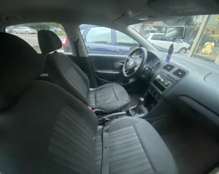 Білий Фольксваген Поло, об'ємом двигуна 1.6 л та пробігом 33 тис. км за 8150 $, фото 2 на Automoto.ua