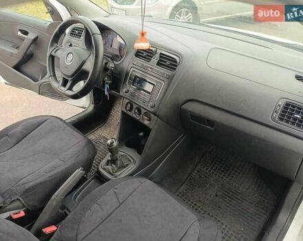 Белый Фольксваген Поло, объемом двигателя 1.6 л и пробегом 183 тыс. км за 6900 $, фото 4 на Automoto.ua