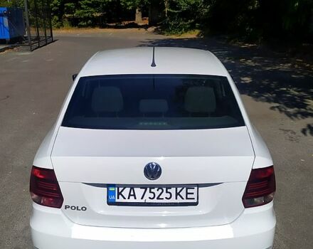 Белый Фольксваген Поло, объемом двигателя 1.6 л и пробегом 290 тыс. км за 8700 $, фото 3 на Automoto.ua