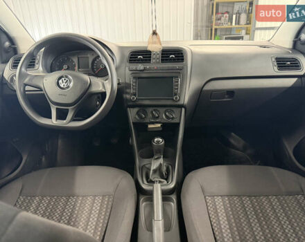 Білий Фольксваген Поло, об'ємом двигуна 1.4 л та пробігом 58 тис. км за 11000 $, фото 24 на Automoto.ua