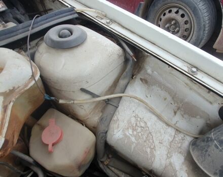 Белый Фольксваген Поло, объемом двигателя 1 л и пробегом 90 тыс. км за 950 $, фото 11 на Automoto.ua