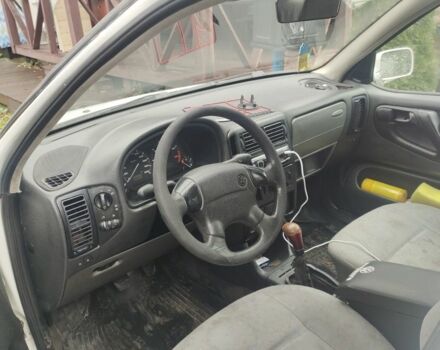 Белый Фольксваген Поло, объемом двигателя 1.4 л и пробегом 280 тыс. км за 1400 $, фото 1 на Automoto.ua