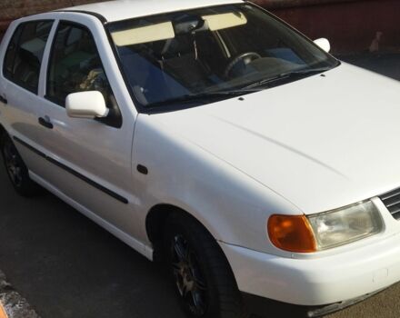 Білий Фольксваген Поло, об'ємом двигуна 1.4 л та пробігом 250 тис. км за 2000 $, фото 1 на Automoto.ua