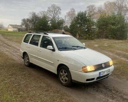 Білий Фольксваген Поло, об'ємом двигуна 1.9 л та пробігом 270 тис. км за 1500 $, фото 1 на Automoto.ua