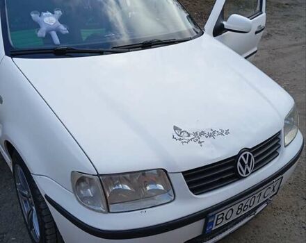 Белый Фольксваген Поло, объемом двигателя 1.4 л и пробегом 256 тыс. км за 2500 $, фото 1 на Automoto.ua
