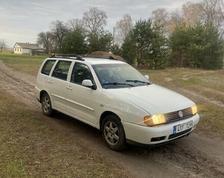 Белый Фольксваген Поло, объемом двигателя 1.9 л и пробегом 270 тыс. км за 1350 $, фото 1 на Automoto.ua