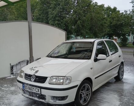 Белый Фольксваген Поло, объемом двигателя 1.4 л и пробегом 256 тыс. км за 2300 $, фото 1 на Automoto.ua