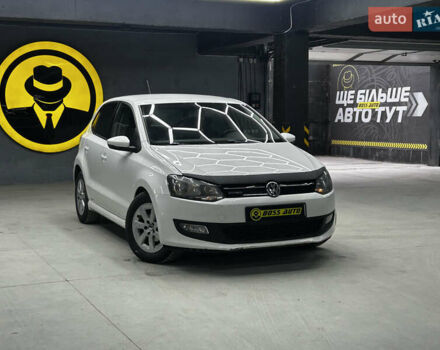 Белый Фольксваген Поло, объемом двигателя 1.2 л и пробегом 180 тыс. км за 5700 $, фото 1 на Automoto.ua