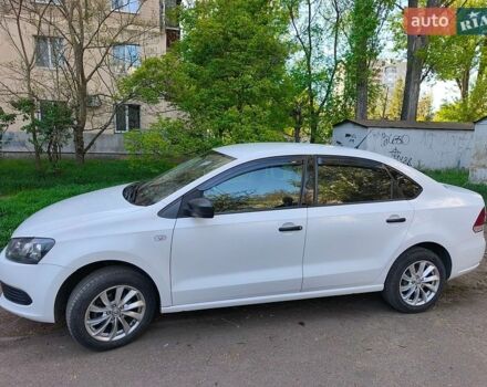 Белый Фольксваген Поло, объемом двигателя 1.6 л и пробегом 149 тыс. км за 6000 $, фото 1 на Automoto.ua