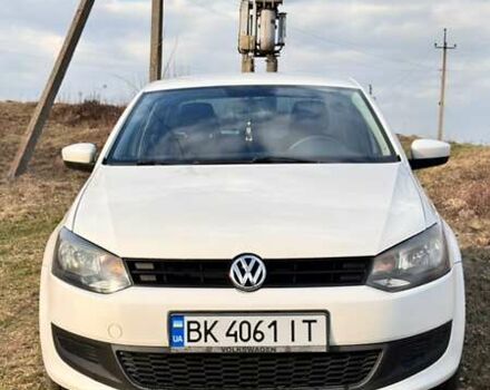 Белый Фольксваген Поло, объемом двигателя 1.6 л и пробегом 275 тыс. км за 8200 $, фото 1 на Automoto.ua