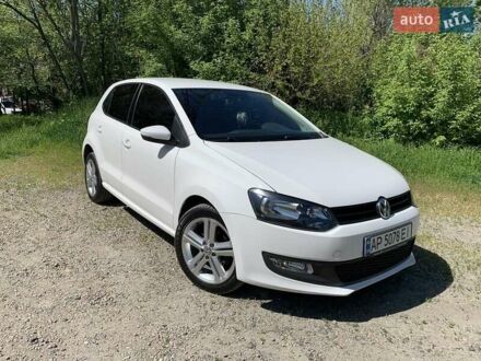 Фольксваген Поло 2011 у Запоріжжя на Automoto.ua Білий Фольксваген Поло, об'ємом двигуна 1.4 л та пробігом 90 тис. км за 7600 $, фото 1 на Automoto.ua