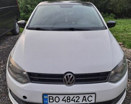 Білий Фольксваген Поло, об'ємом двигуна 1.6 л та пробігом 140 тис. км за 5600 $, фото 1 на Automoto.ua