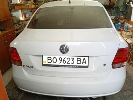 Белый Фольксваген Поло, объемом двигателя 1.6 л и пробегом 60 тыс. км за 8100 $, фото 1 на Automoto.ua
