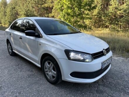 Фольксваген Поло 2012 в Ахтырке на Automoto.ua Белый Фольксваген Поло, объемом двигателя 1.6 л и пробегом 185 тыс. км за 5250 $, фото 1 на Automoto.ua
