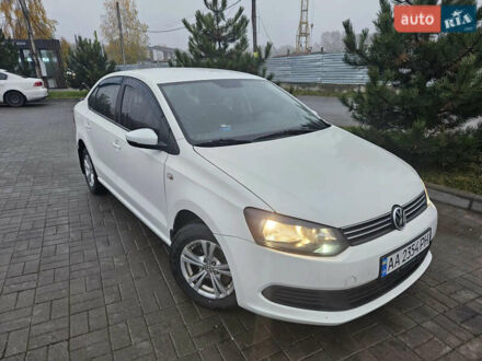 Белый Фольксваген Поло, объемом двигателя 1.6 л и пробегом 196 тыс. км за 5999 $, фото 1 на Automoto.ua