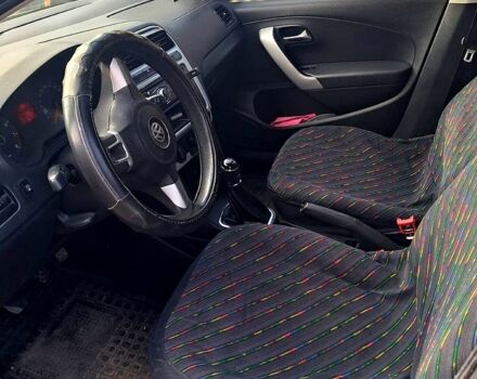 Белый Фольксваген Поло, объемом двигателя 1.6 л и пробегом 380 тыс. км за 4500 $, фото 1 на Automoto.ua