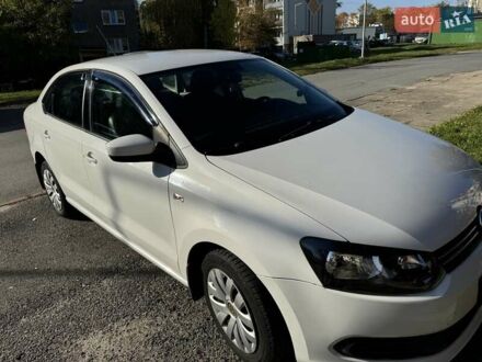 Белый Фольксваген Поло, объемом двигателя 1.6 л и пробегом 96 тыс. км за 6000 $, фото 1 на Automoto.ua