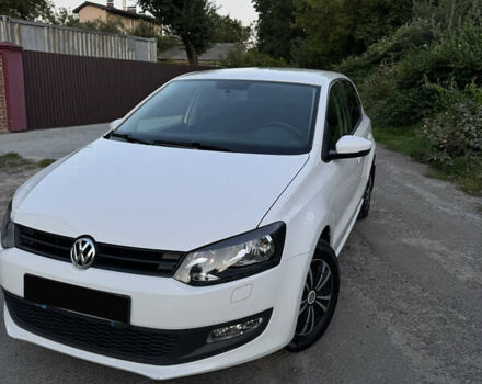 Білий Фольксваген Поло, об'ємом двигуна 1.39 л та пробігом 142 тис. км за 9000 $, фото 1 на Automoto.ua