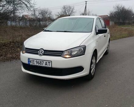 Белый Фольксваген Поло, объемом двигателя 1.6 л и пробегом 400 тыс. км за 3499 $, фото 1 на Automoto.ua