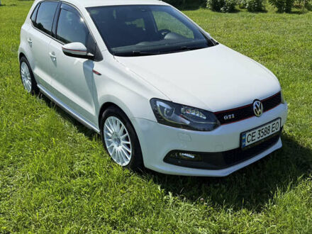 Фольксваген Поло 2012 в Черновцах на Automoto.ua Белый Фольксваген Поло, объемом двигателя 1.39 л и пробегом 150 тыс. км за 11000 $, фото 1 на Automoto.ua