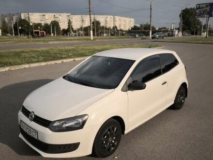 Білий Фольксваген Поло, об'ємом двигуна 1.2 л та пробігом 103 тис. км за 5700 $, фото 1 на Automoto.ua