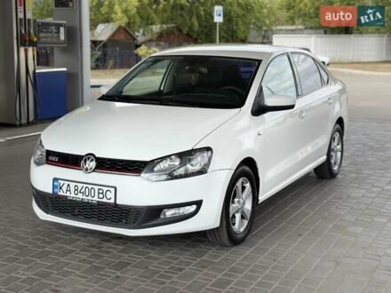 Фольксваген Поло 2013 в Николаеве на Automoto.ua Белый Фольксваген Поло, объемом двигателя 1.6 л и пробегом 200 тыс. км за 6700 $, фото 1 на Automoto.ua