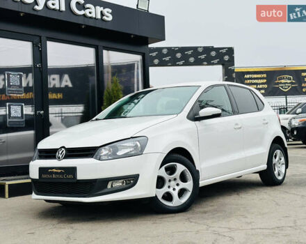 Белый Фольксваген Поло, объемом двигателя 1.4 л и пробегом 176 тыс. км за 7900 $, фото 1 на Automoto.ua