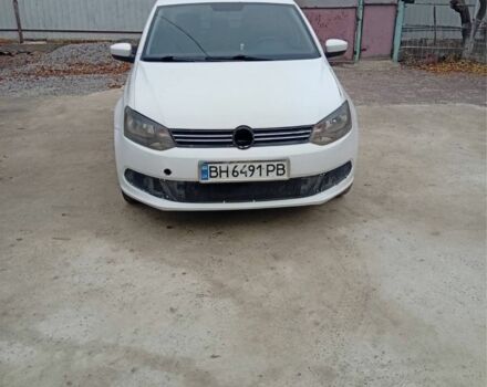 Белый Фольксваген Поло, объемом двигателя 1.6 л и пробегом 330 тыс. км за 4000 $, фото 1 на Automoto.ua