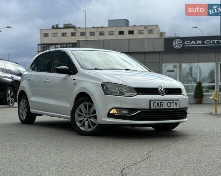 Білий Фольксваген Поло, об'ємом двигуна 1.2 л та пробігом 132 тис. км за 8300 $, фото 1 на Automoto.ua