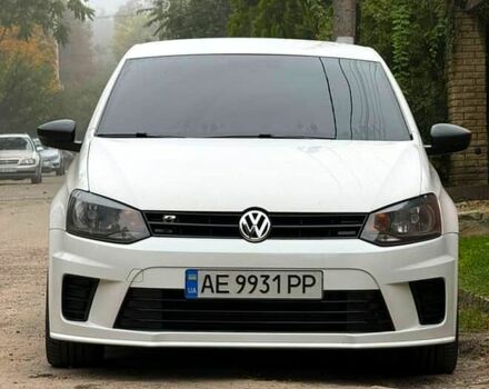 Белый Фольксваген Поло, объемом двигателя 1.2 л и пробегом 250 тыс. км за 5500 $, фото 1 на Automoto.ua