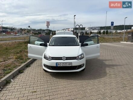 Белый Фольксваген Поло, объемом двигателя 1.6 л и пробегом 246 тыс. км за 8100 $, фото 1 на Automoto.ua